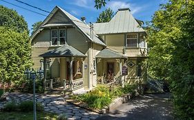 Les Matins De Victoria